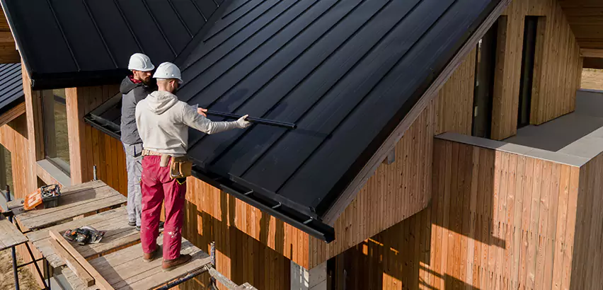 Metal Roof Maintenance in Glen Ellyn
